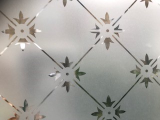 4mm Fleur Etched Barron Glass