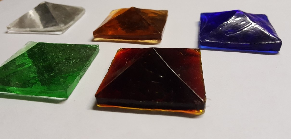 Cast Glass Pyramids 40mm